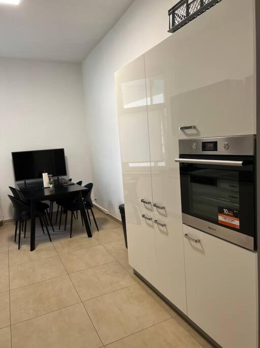 Am Weissekreuzplatz/bahnhof Apartment Hannover