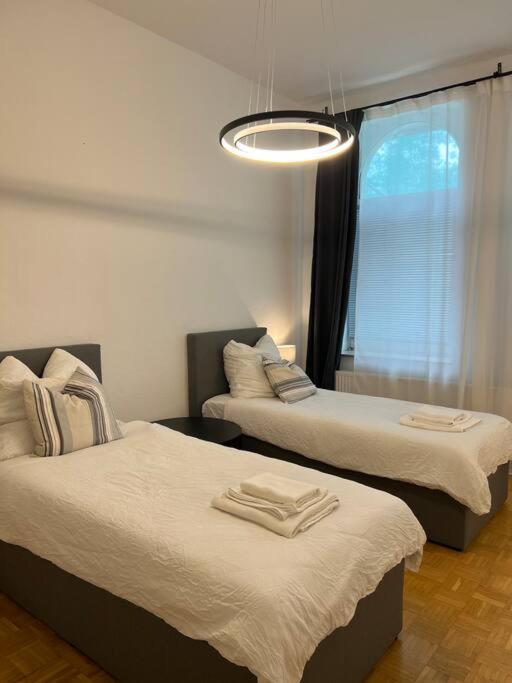 Am Weissekreuzplatz/bahnhof Apartment